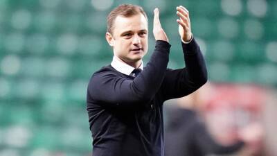 Shaun Maloney: Elias Melkersen has ‘right character’ to take Hibs responsibility