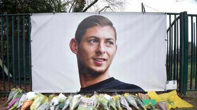 Emiliano Sala - Emiliano Sala poisoned by exhaust fumes before dying in English Channel plane crash - abc.net.au - Britain - France - Argentina - county Hall