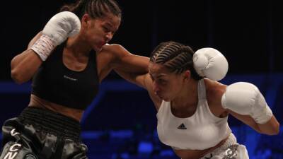 Katie Taylor - Amanda Serrano - Estelle Mossely retains her IBO lightweight title with a split decision victory over Yanina del Carmen Lescano in Dubai - eurosport.com - France - Argentina - New York - Dubai - county Taylor