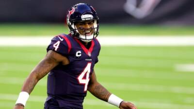 Deshaun Watson switches course, accepts trade to join Browns