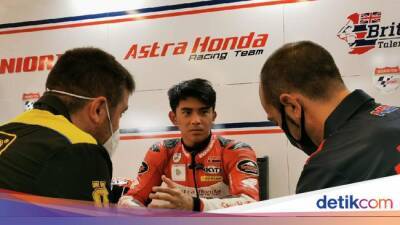 Deniz Öncü - Motogp Mandalika - FP3 Moto3: Hujan, Rider-rider Crash, Mario Aji di Posisi Kelima - sport.detik.com - Indonesia