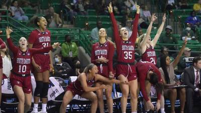 March Madness 2022: South Dakota women beat Ole Miss 75-61 for 1st NCAA victory
