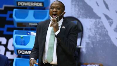 Sources -- Missouri Tigers targeting Dennis Gates of Cleveland State Vikings for men's basketball coach