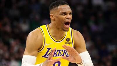 NBA: Los Angeles Lakers end lengthy away losing steak with victory over Toronto Raptors