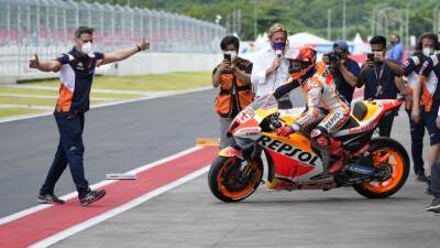MotoGP : El show de Márquez acaba con dos caídas y pole de Quartararo
