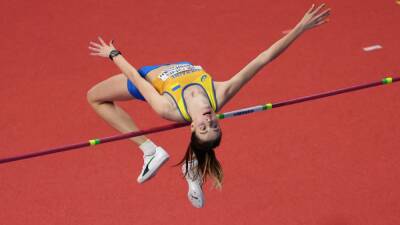 ATLETISMO Mahuchikh honra con su oro en altura al pueblo ucraniano - en.as.com