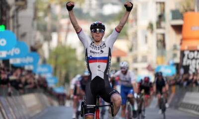 Tour De-France - Tadej Pogacar - Mathieu Van - Matej Mohoric rewarded for late risks with victory in Milan-Sanremo - theguardian.com - France - Belgium - Slovenia - Bahrain -  Milan