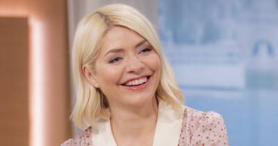 Holly Willoughby looks 'beautiful' as she shares first selfie from home after being stricken with Covid