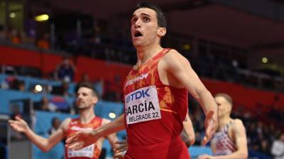 Así celebró Mariano García su oro en 800 metros en el Mundial