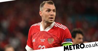 Vladimir Putin - Russia captain Artem Dzyuba slams FIFA ban and hits back at Everton’s Ukrainian defender Vitaliy Mykolenko - metro.co.uk - Russia - Ukraine -  Moscow