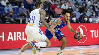 El Efes desmiente la salida de Larkin al Madrid: "No hay negociaciones"