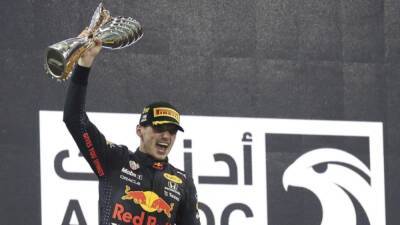 F1 champ Verstappen to sign new mega deal