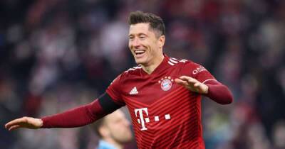 Robert Lewandowski equals Gerd Muller's goalscoring record in Bayern Munich win