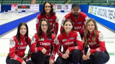 Canada's Einarson routs Italy in women's world curling championship opener