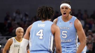 March Madness 2022: Tar Heels survive ejection, big rally, beat '21 champ Baylor