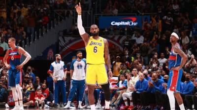 Los Angeles Lakers' LeBron James passes Karl Malone for No. 2 on NBA's all-time scoring list