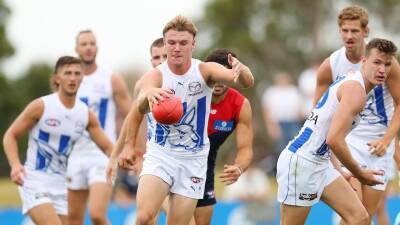 AFL live ScoreCentre: Hawthorn vs North Melbourne, Adelaide vs Fremantle, West Coast vs Gold Coast live scores, stats and results