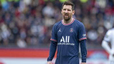Lionel Messi not planning Barcelona return, Manchester United hunt for new goalkeeper - Paper Round