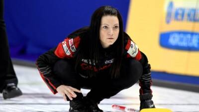 Canada's Einarson splits 1st day of women's world curling championship