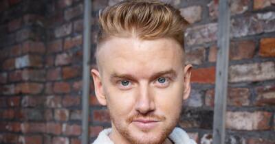 Chris Kamara - ITV Corrie's Mikey North on his sex symbol status playing soap villain Gary Windass as character faces jail again for murder - manchestereveningnews.co.uk - Manchester