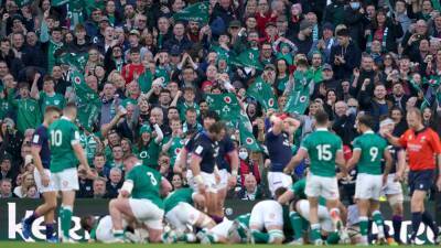 The sporting weekend in pictures - bt.com - Manchester - France - Scotland - Ireland -  Paris