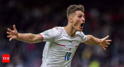 Patrik Schick to miss Sweden World Cup play-off game over calf injury