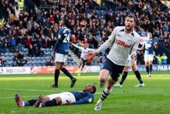 Tom Barkhuizen - Alan Browne - Alex Neil - 1.7 accurate crosses and 2.1 successful dribbles per match: Why Preston North End need to part ways with 28-year-old this summer - msn.com -  Swindon -  Hull -  Cork
