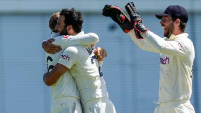 England need seven wickets for victory in second Test as West Indies dig in