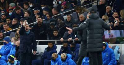 'Seen saying something' - Journalist reveals dugout interaction between Conte & Spurs outcast
