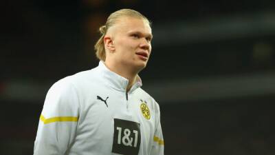 El entorno de Haaland, atento al Clásico - en.as.com - Manchester -  Santiago