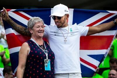Lewis Hamilton - Janine Van der Post | Accusing Hamilton of virtue signalling for honouring his mom is a cheap shot - news24.com