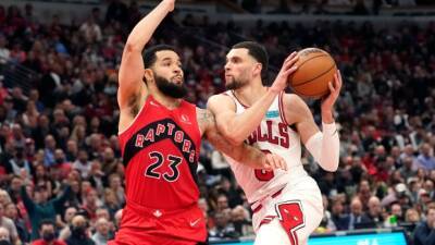 Bulls snap three-game losing streak, beat Raptors