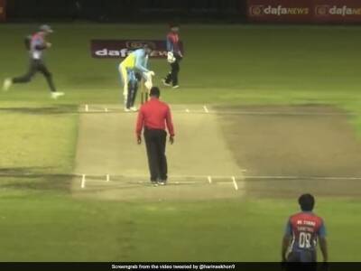 "Never Seen Anything Like This": Watch How A Batter Left Opposition Confused While Taking Guard - sports.ndtv.com - Malaysia
