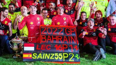 Carlos Sainz - Mattia Binotto - "Explotaremos este Ferrari" - en.as.com