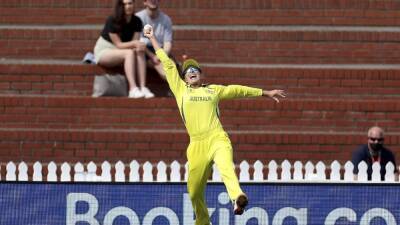 Rachael Haynes - Ashleigh Gardner - Laura Wolvaardt - Chloe Tryon - Sune Luus - Watch: These 2 Incredible Catches In South Africa vs Australia Women's World Cup Match Will Blow Your Mind - sports.ndtv.com - Australia - South Africa -  Wellington
