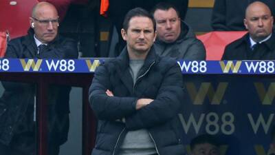 ‘Very, very dangerous!’ – Chris Sutton hits out at Frank Lampard Everton criticism after Crystal Palace defeat