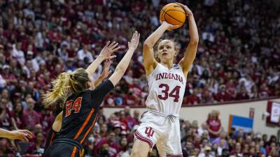 Michael Conroy - March Madness 2022: Grace Berger's late layup sends Indiana past Princeton - foxnews.com - state Indiana