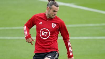 Gareth Bale joins Wales training after missing El Clasico through injury