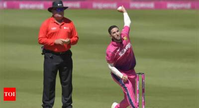 Ryan Rickelton - Injured Parnell to miss decisive ODI against Bangladesh - timesofindia.indiatimes.com - South Africa - Bangladesh - county Wayne