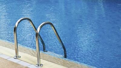 Garda investigation as coach suspended from Dublin pool - rte.ie - Ireland -  Dublin