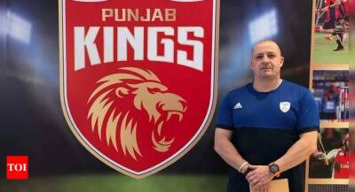 You can't hit from batting position and can't bat from hitting position: Power-hitting coach Julian Wood - timesofindia.indiatimes.com - Usa - India - state Texas