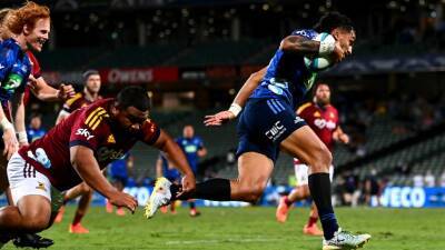 Super Rugby Pacific on tenterhooks as New Zealand teams navigate COVID-19 outbreaks