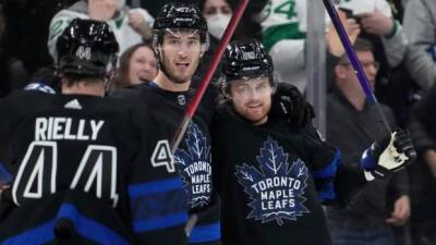 Mitch Marner - Petr Mrazek - Jack Hughes - Justin Bieber - Mark Giordano - Engvall's late short-handed winner lifts Leafs past Devils in Giordano's debut - cbc.ca - New York -  Seattle - state New Jersey -  Nashville