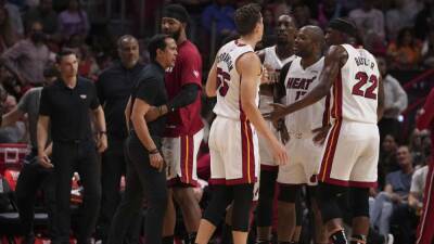 Erik Spoelstra - Jimmy Butler - ¿Guerra Civil en Miami? Bronca horrible entre Butler y Spoelstra - en.as.com - Jordan