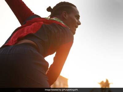 Glenn Maxwell - Mayank Agarwal - Punjab Kings - Anil Kumble - IPL 2022: Rahul Chahar Looking Forward To Facing RCB, Calls The Franchise "Challenging" To Play Against - sports.ndtv.com - India -  Pune -  Kolkata -  Chennai -  Bangalore