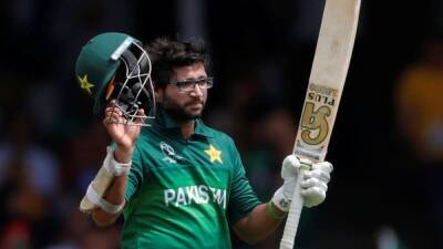 Pakistan's Imam, Shafique stay solid to set up thrilling final day