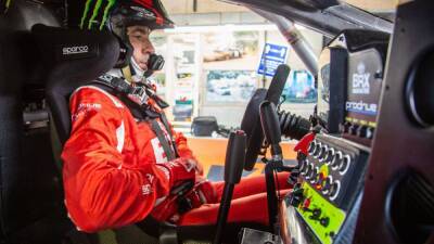 Nani Roma revela que se tratará de un tumor en la vejiga - en.as.com -  Dakar