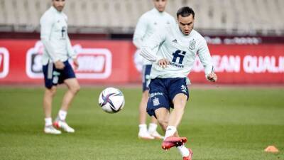 Selección | De Tomás, baja de última hora - en.as.com - Albania