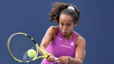 Canada's Leylah Fernandez swept out of Miami Open by unseeded Muchova