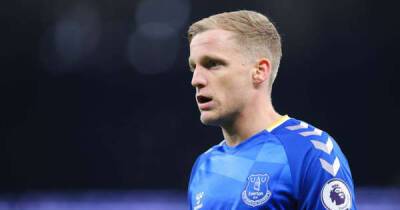 Everton handed Donny van de Beek dilemma as Abdoulaye Doucoure decision praised